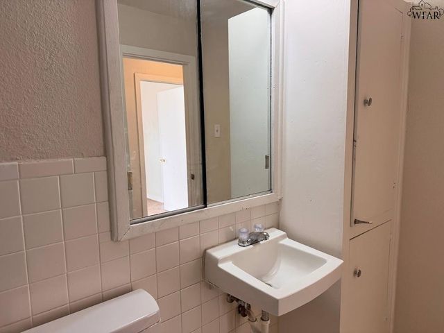 2907 MOFFETT AVENUE, Wichita Falls, TX 76308