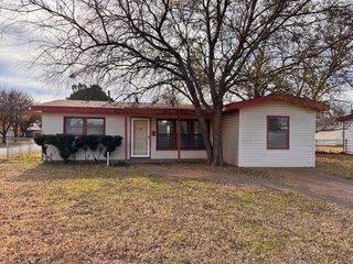 2907 MOFFETT AVENUE, Wichita Falls, TX 76308