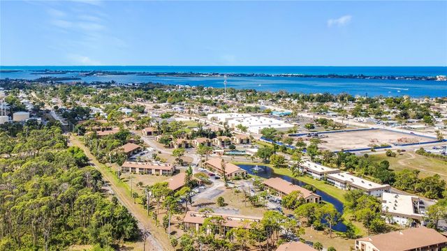 5 QUAILS RUN BOULEVARD 9, Englewood, FL 34223