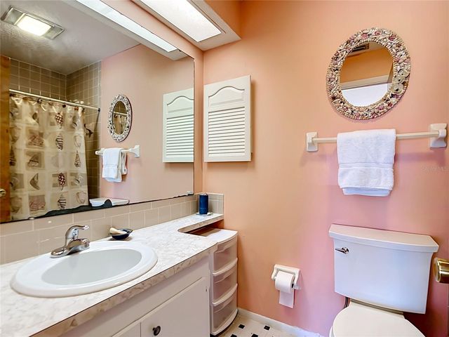 5 QUAILS RUN BOULEVARD 9, Englewood, FL 34223