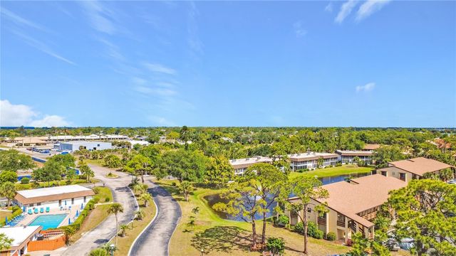 5 QUAILS RUN BOULEVARD 9, Englewood, FL 34223