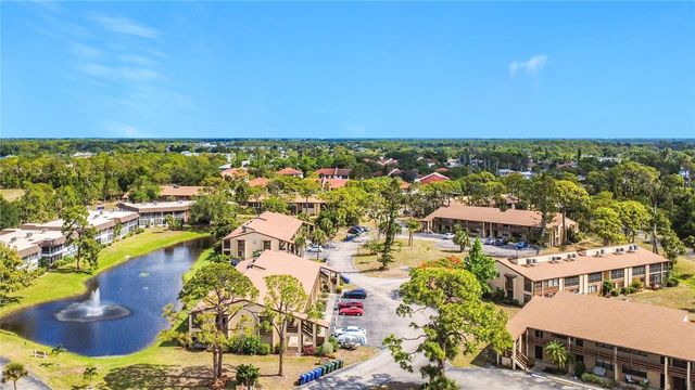5 QUAILS RUN BOULEVARD 9, Englewood, FL 34223