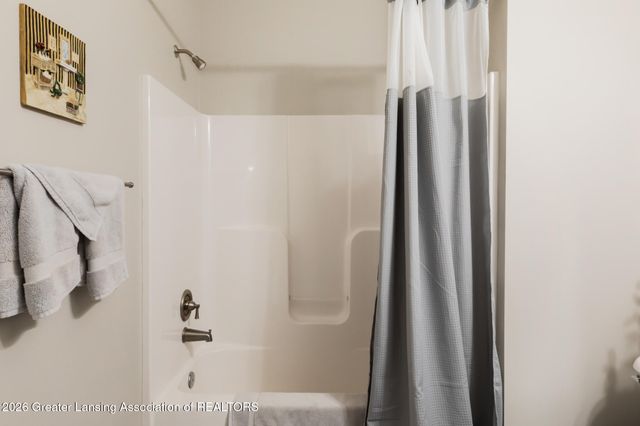 3406 Hamlet Circle, East Lansing, MI 48823