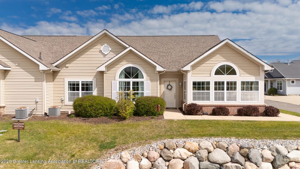 3406 Hamlet Circle, East Lansing, MI 48823