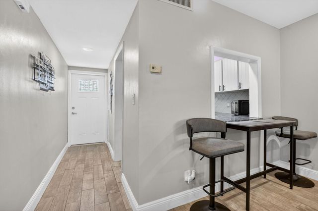 300 NE 20th Street 7060, Boca Raton, FL 33431