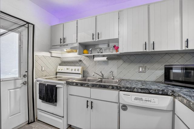 300 NE 20th Street 7060, Boca Raton, FL 33431