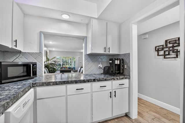 300 NE 20th Street 7060, Boca Raton, FL 33431