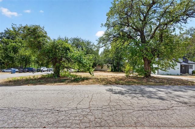 000 Bond Street, Denison, TX 75020