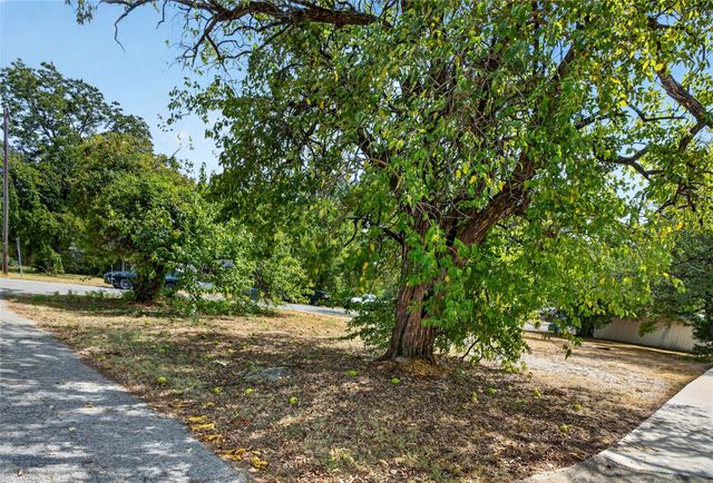 000 Bond Street, Denison, TX 75020