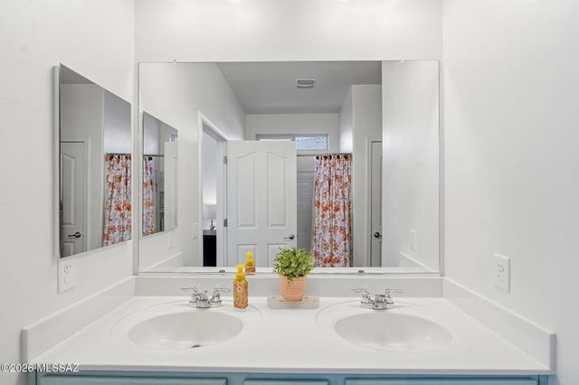 8854 N Hardy Preserve Loop, Tucson, AZ 85742