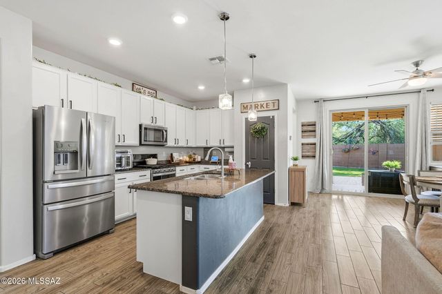 8854 N Hardy Preserve Loop, Tucson, AZ 85742