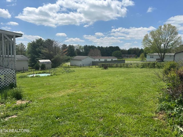 1009 Ridge View Rd, Maryville, TN 37801