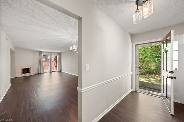 3959 Valley Court F, Winston-salem, NC 27106