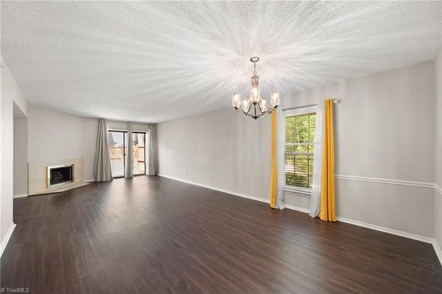 3959 Valley Court F, Winston-salem, NC 27106