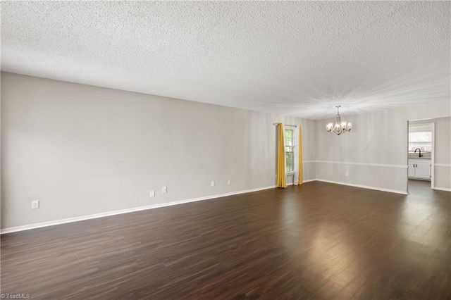 3959 Valley Court F, Winston-salem, NC 27106