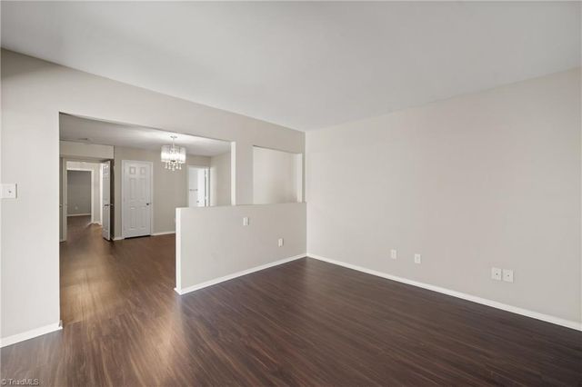 3959 Valley Court F, Winston-salem, NC 27106