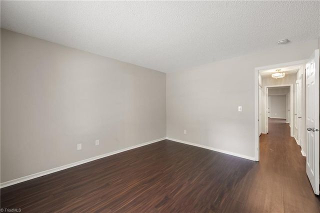 3959 Valley Court F, Winston-salem, NC 27106