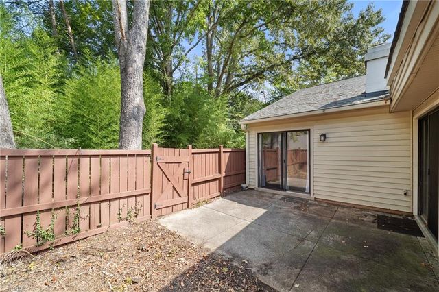 3959 Valley Court F, Winston-salem, NC 27106