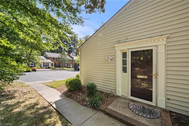 3959 Valley Court F, Winston-salem, NC 27106