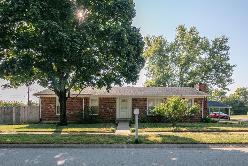 140 Dan Drive, Versailles, KY 40383