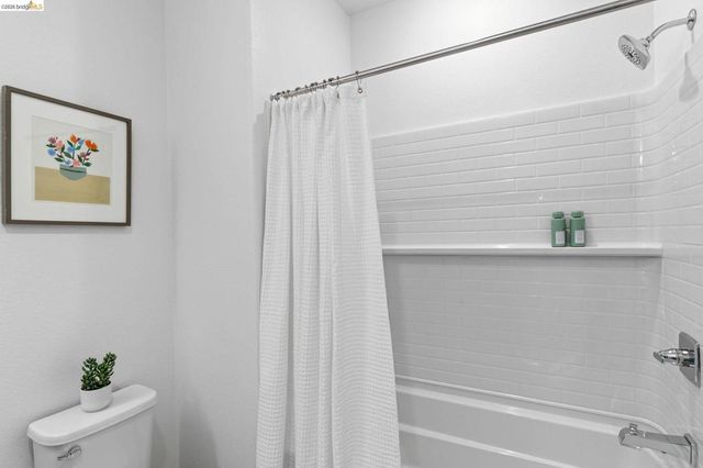 500 Somi CT 209, Hayward, CA 94544