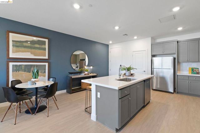 500 Somi CT 209, Hayward, CA 94544