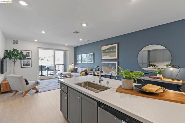 500 Somi CT 209, Hayward, CA 94544