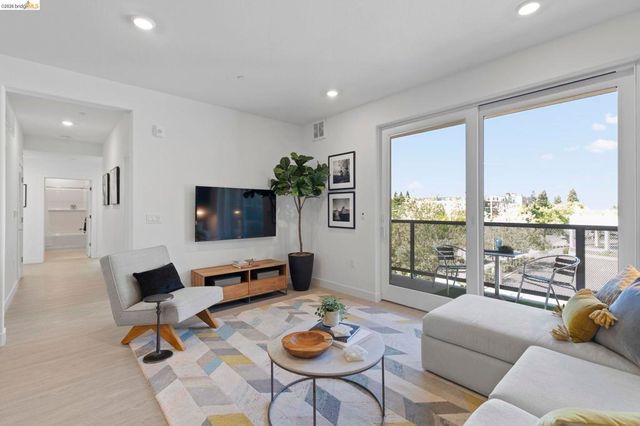 500 Somi CT 209, Hayward, CA 94544