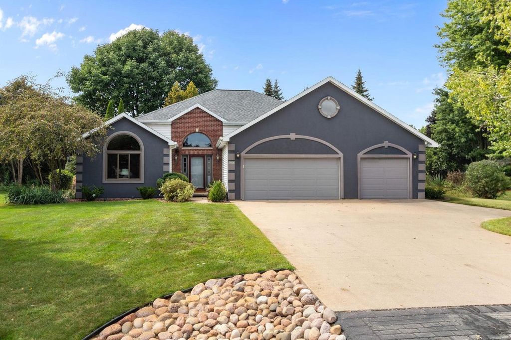 N1397 WESTGREEN DRIVE, Greenville, WI 54942