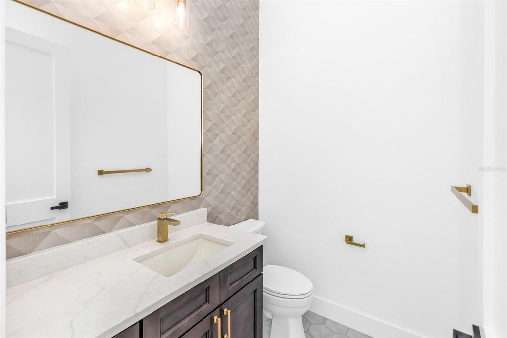 Image 32 of property listing at 19536 MARDI GRAS STREET, Orlando, FL 32833