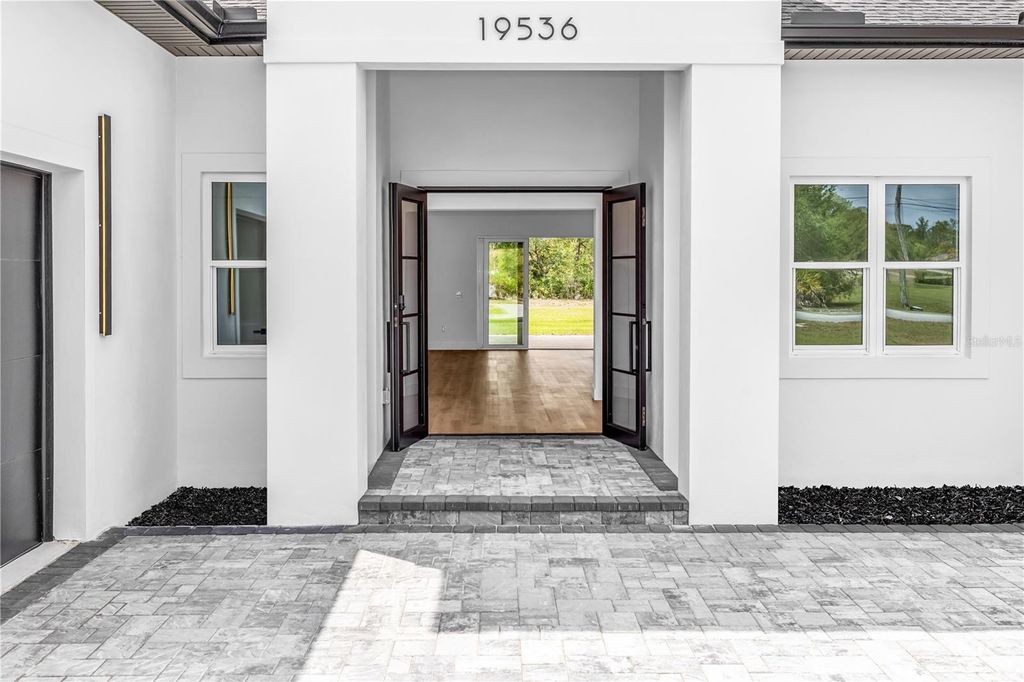 Image 6 of property listing at 19536 MARDI GRAS STREET, Orlando, FL 32833