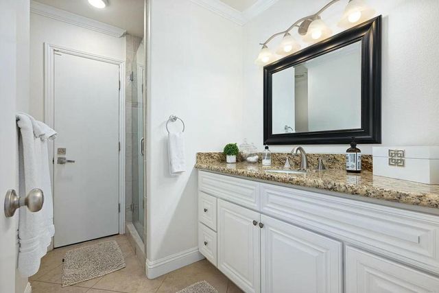 46890 Highland Palms Drive, La Quinta, CA 92253