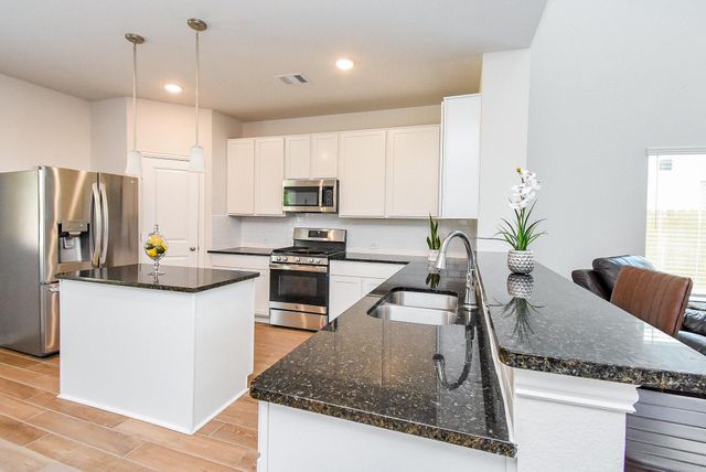 3105 Waxwing Drive, Brookshire, TX 77423