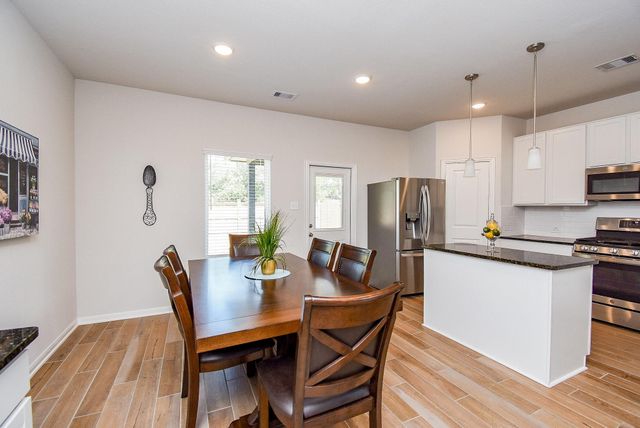 3105 Waxwing Drive, Brookshire, TX 77423