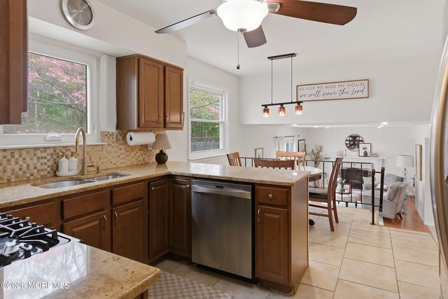 19 Colonial Court, Howell, NJ 07731