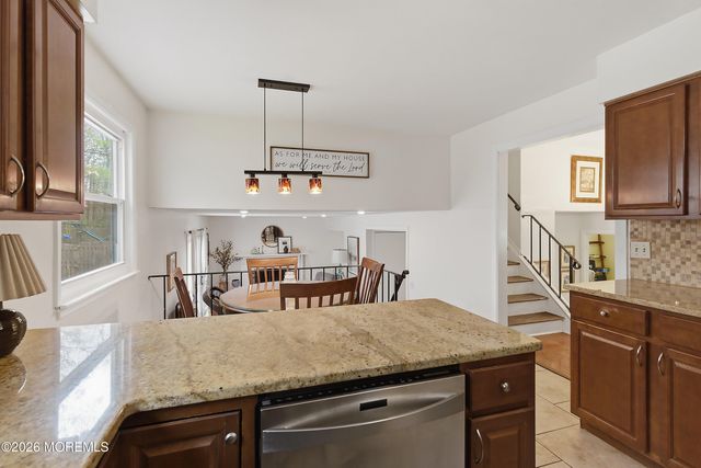 19 Colonial Court, Howell, NJ 07731