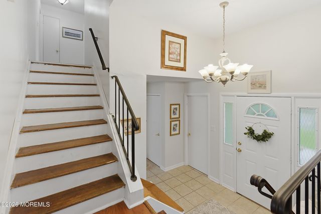 19 Colonial Court, Howell, NJ 07731