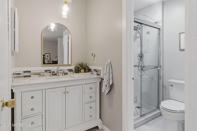 19 Colonial Court, Howell, NJ 07731