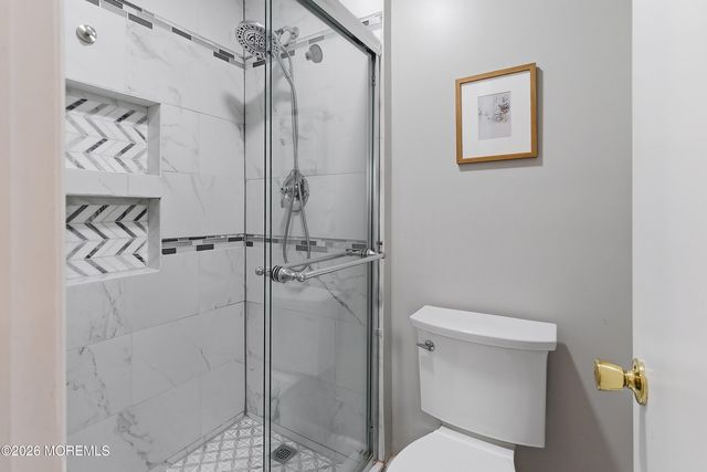 19 Colonial Court, Howell, NJ 07731