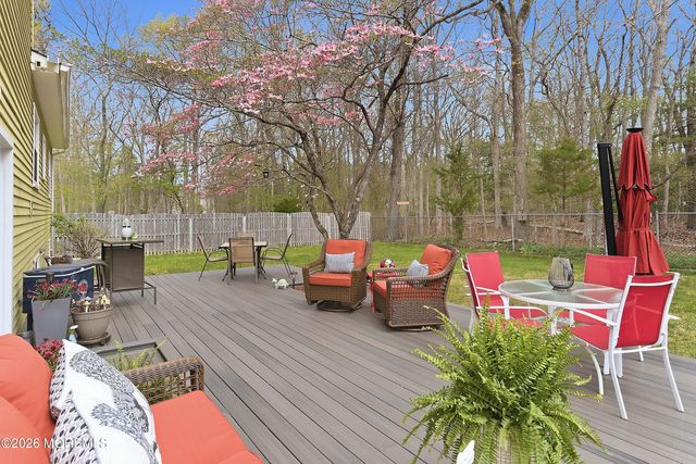 19 Colonial Court, Howell, NJ 07731