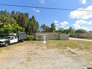 700 SW 8th St, Pompano Beach, FL 33060