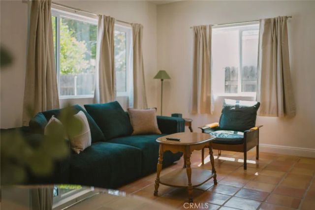613 W Olive, Monrovia, CA 91016