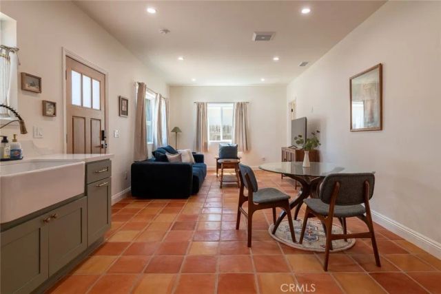 613 W Olive, Monrovia, CA 91016