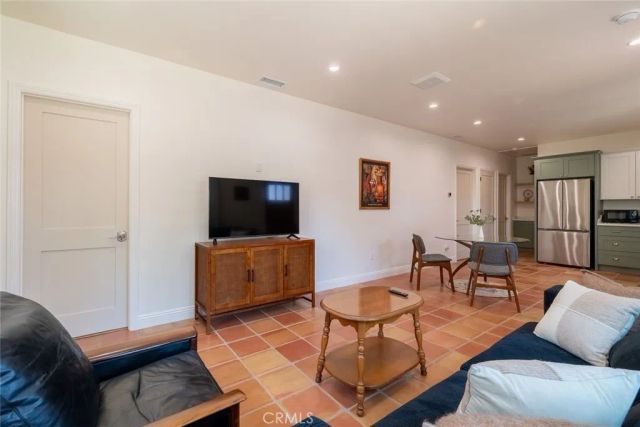 613 W Olive, Monrovia, CA 91016