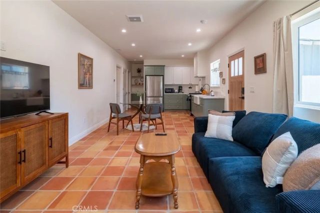 613 W Olive, Monrovia, CA 91016