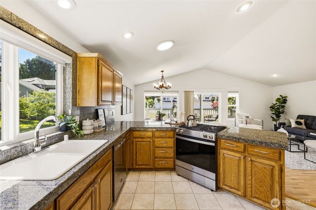 5022 136th Street SE, Snohomish, WA 98296