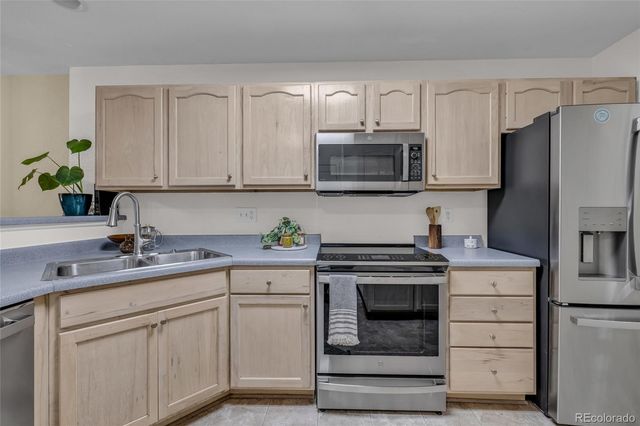 5242 W 68th Avenue, Arvada, CO 80003