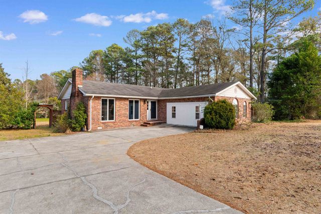 404 Davenport Rd., Mullins, SC 29574