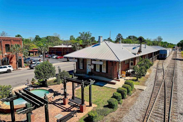 404 Davenport Rd., Mullins, SC 29574