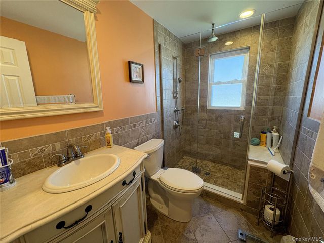 23 Kime Avenue, North Babylon, NY 11703